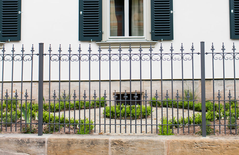 Recinzione metallica di alta qualità rispetto alla recinzione a doppia rete metallica: quale soluzione conviene davvero?